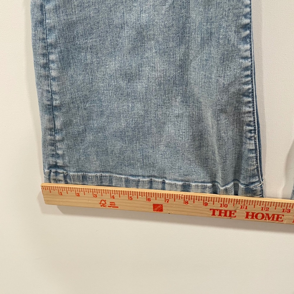 American Eagle Festival Flare Jeans Light Wash Next Level Stretch Size 6 Regular - Picture 4 of 10
